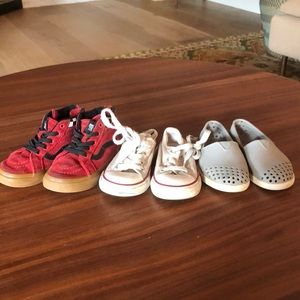 Lot of 3 toddler boys size 7 sneakers